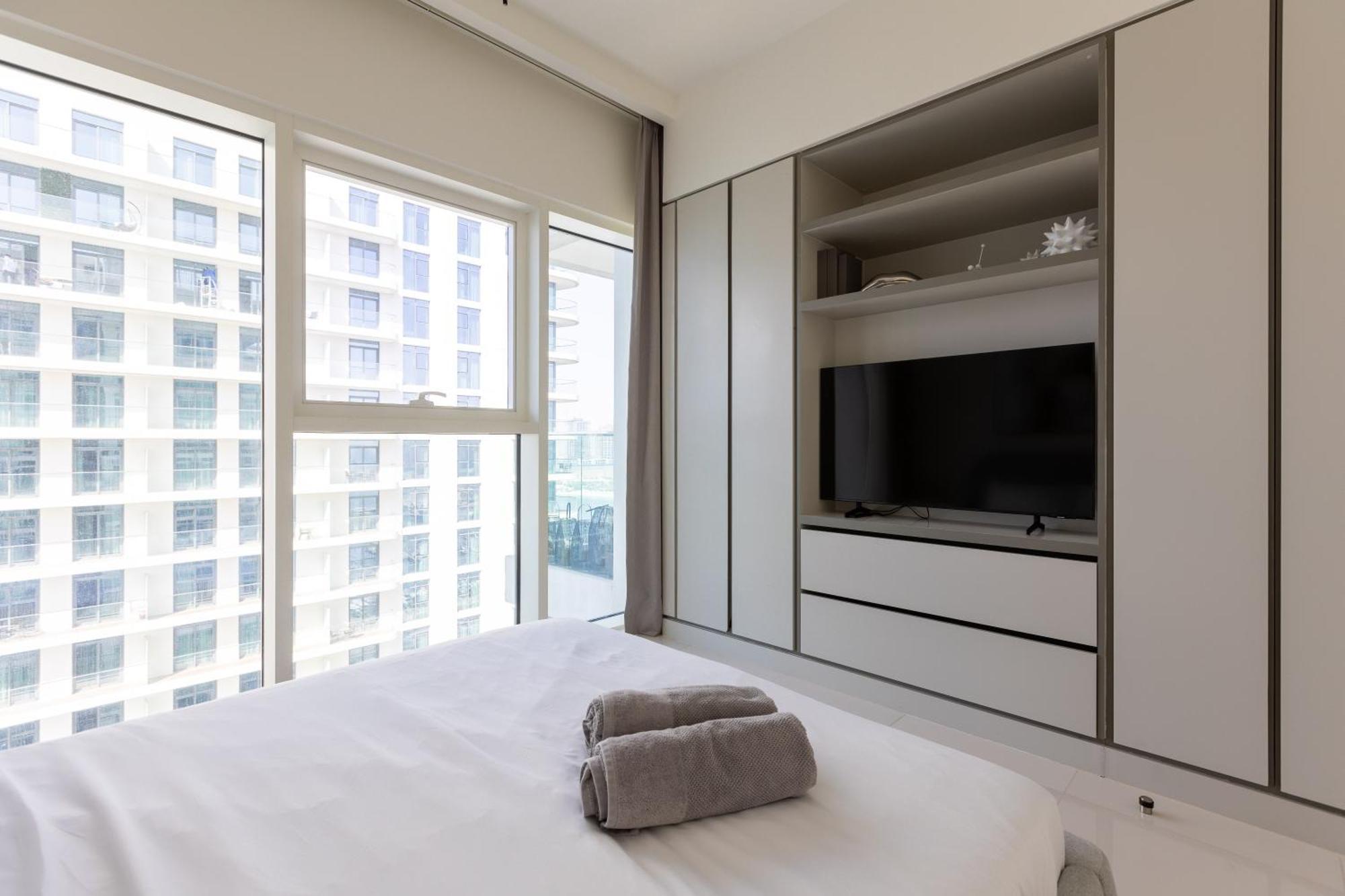 New 3bdr In Sunrise Bay With Own Dubai