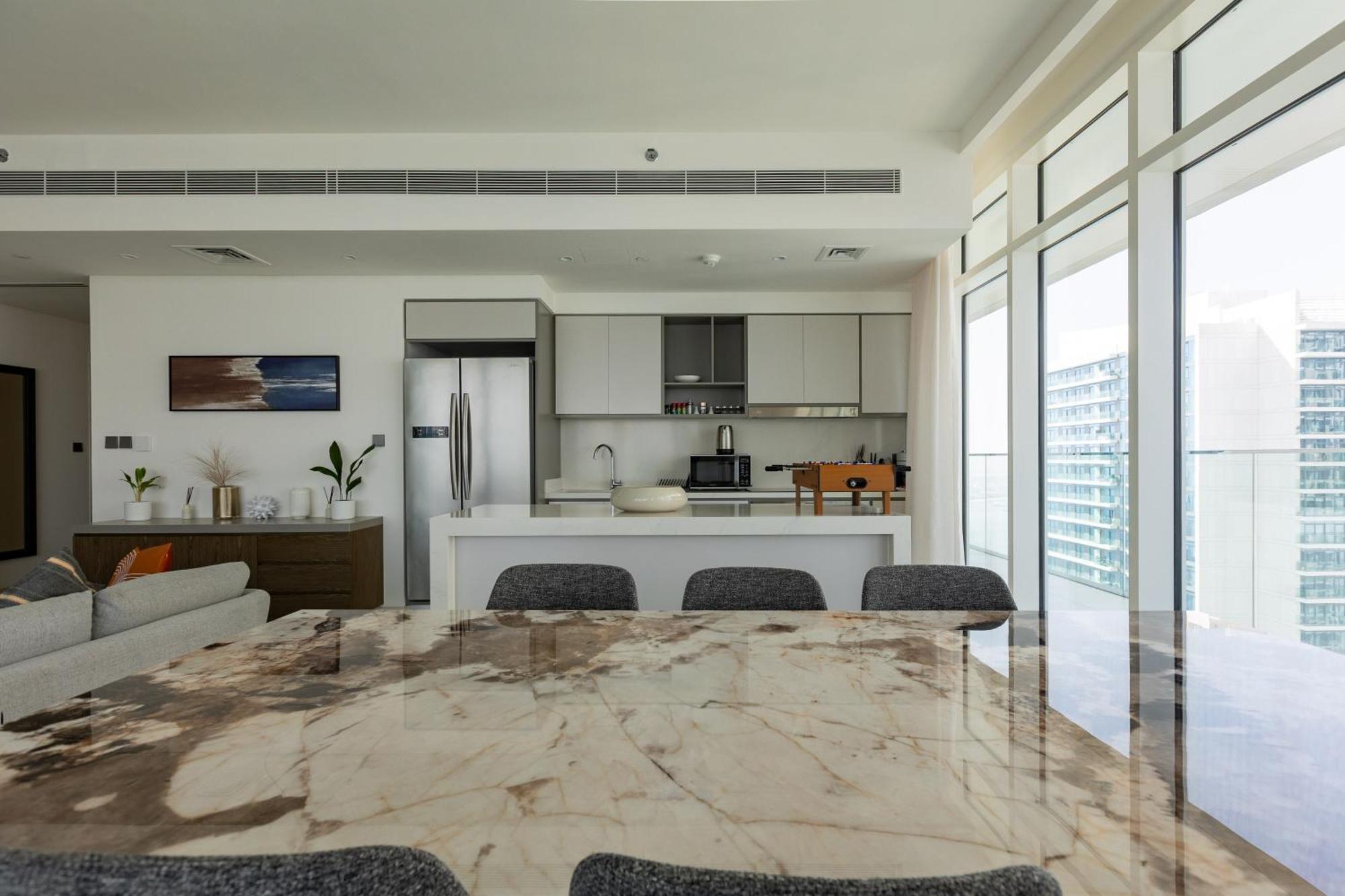 New 3bdr In Sunrise Bay With Own