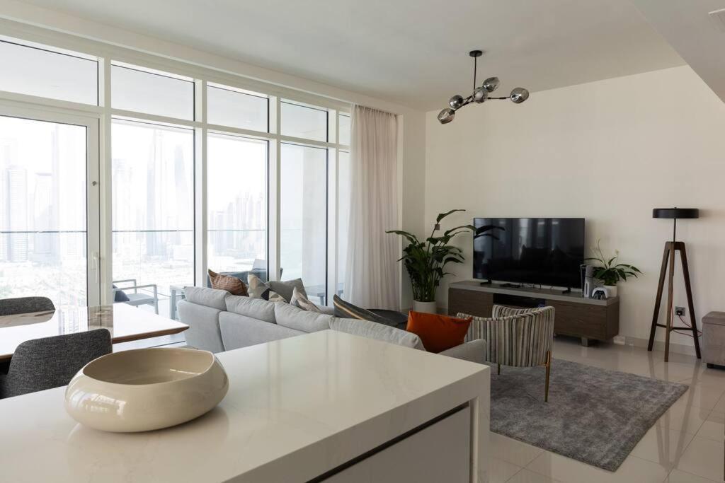Apartment New 3bdr In Sunrise Bay With Own *