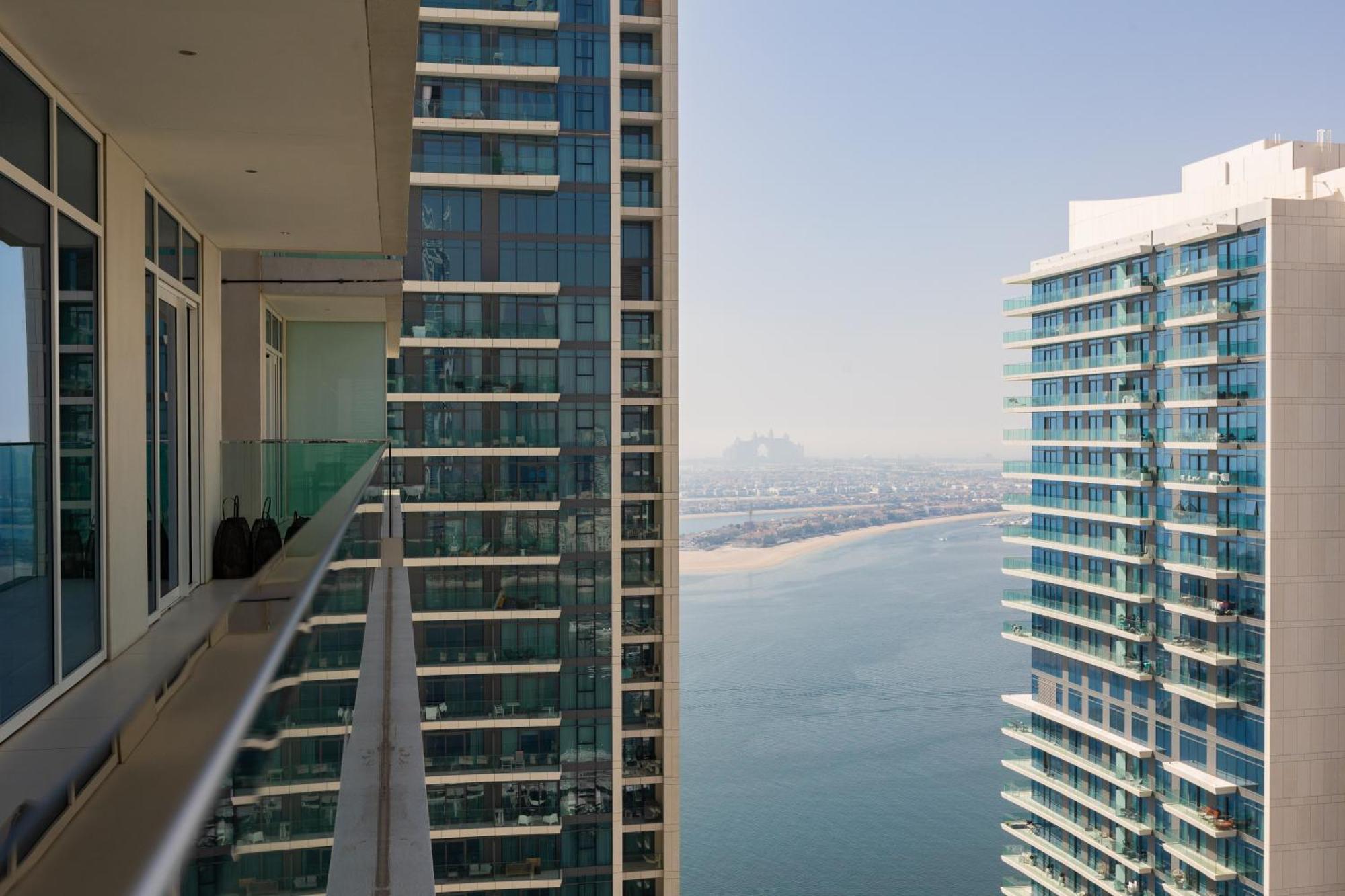 New 3bdr In Sunrise Bay With Own *