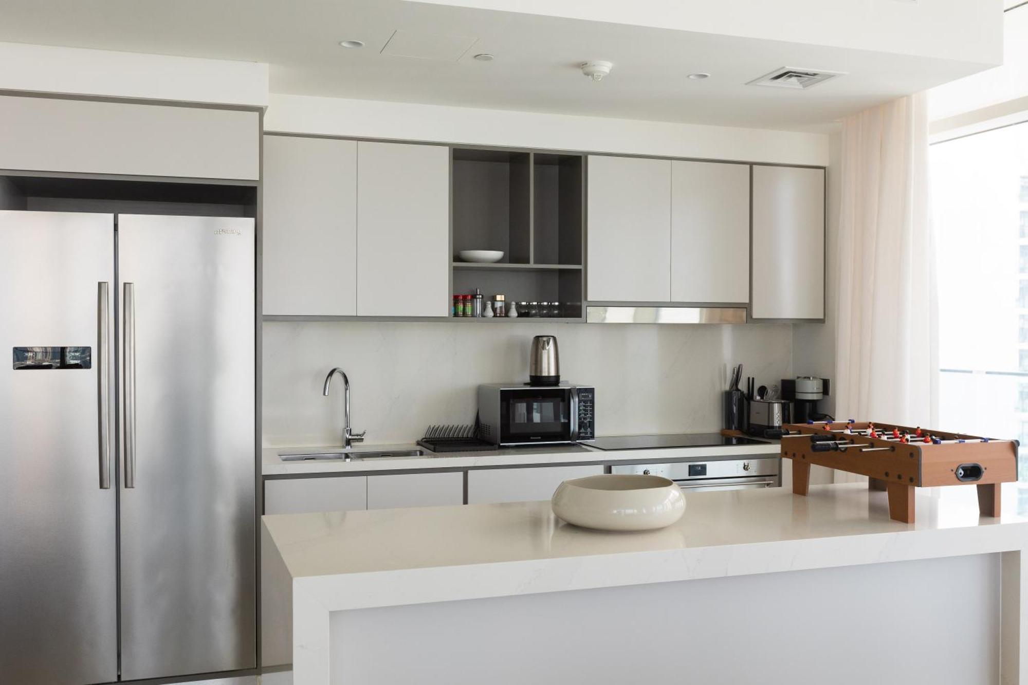 New 3bdr In Sunrise Bay With Own Apartment *